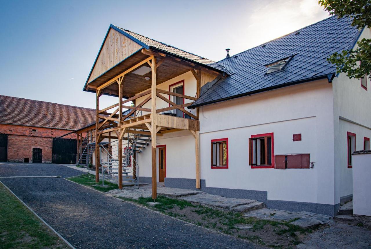 Apartmany Kurojedy Bor Exterior foto